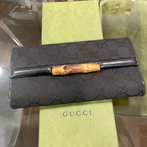 Bamboo Gucci wallet